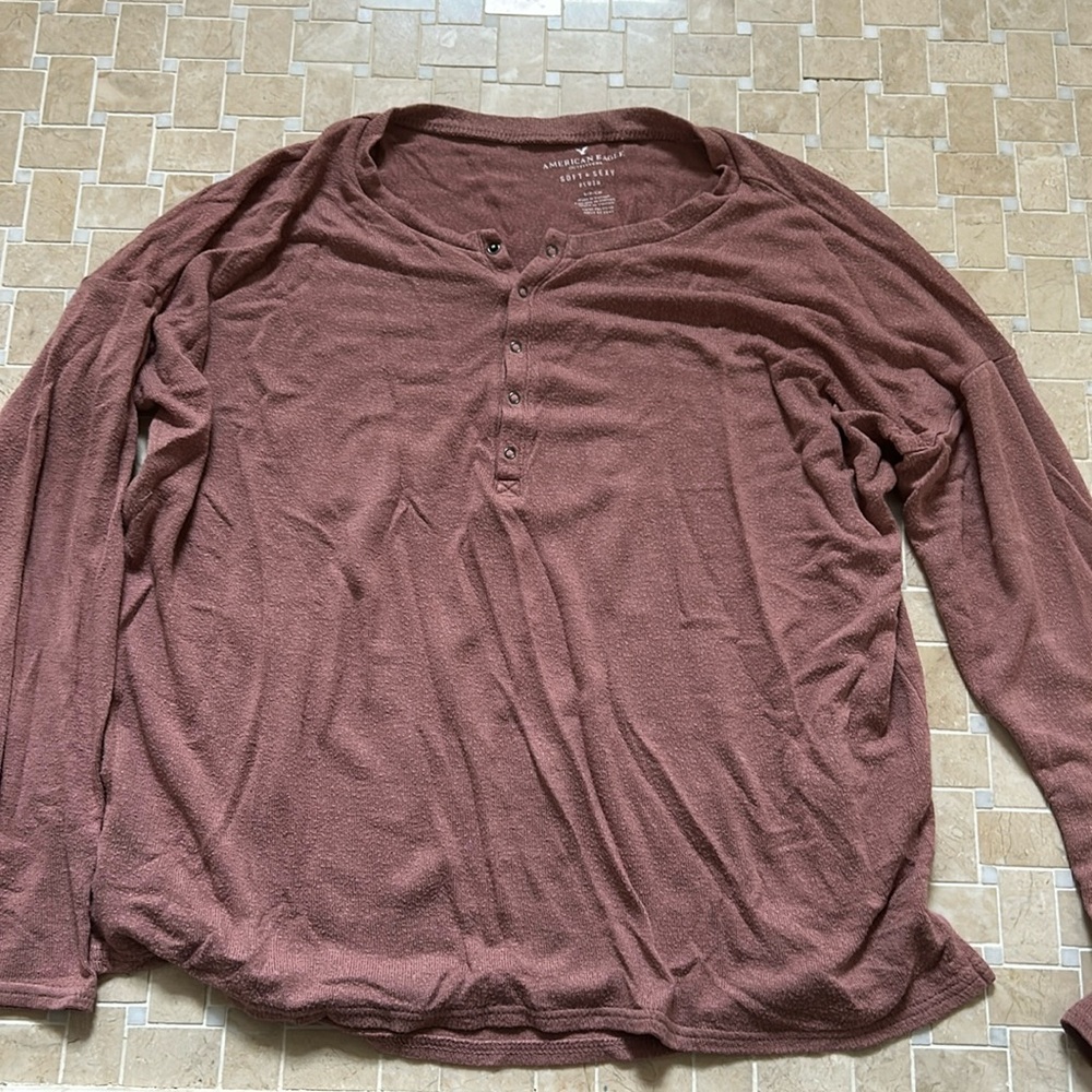 American Eagle Soft and Sexy Plush Buttoned Top